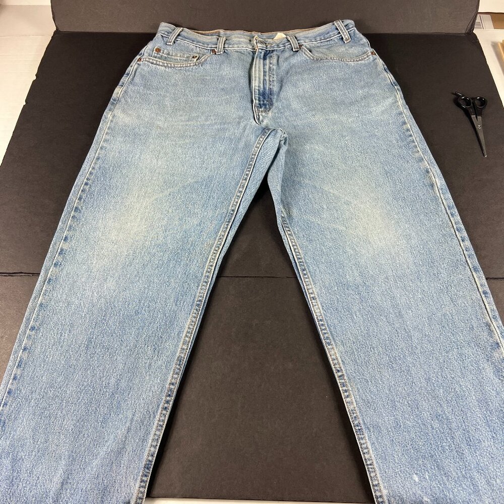 Y2K Levi's Jeans Men's Measured 34x30* 550 Relaxed Blue Dingy Denim Tag 36x32